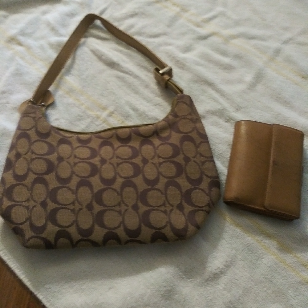 Coach purse and wallet set